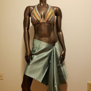 NWT Green Wrap Scarf Nicole Miller